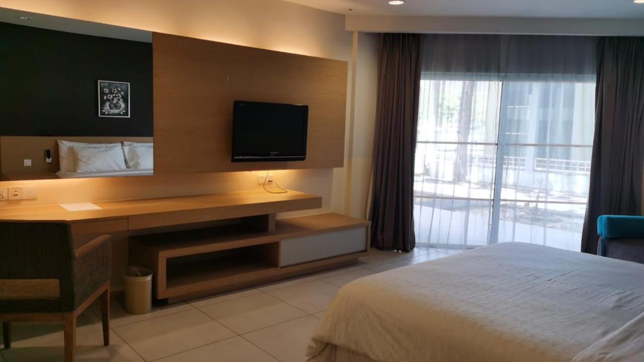 Century Langkasuka Resort Langkawi Pantai Cenang  Dış mekan fotoğraf